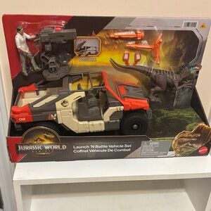 Jurassic World Combat Vehicle Set - Red and Gray